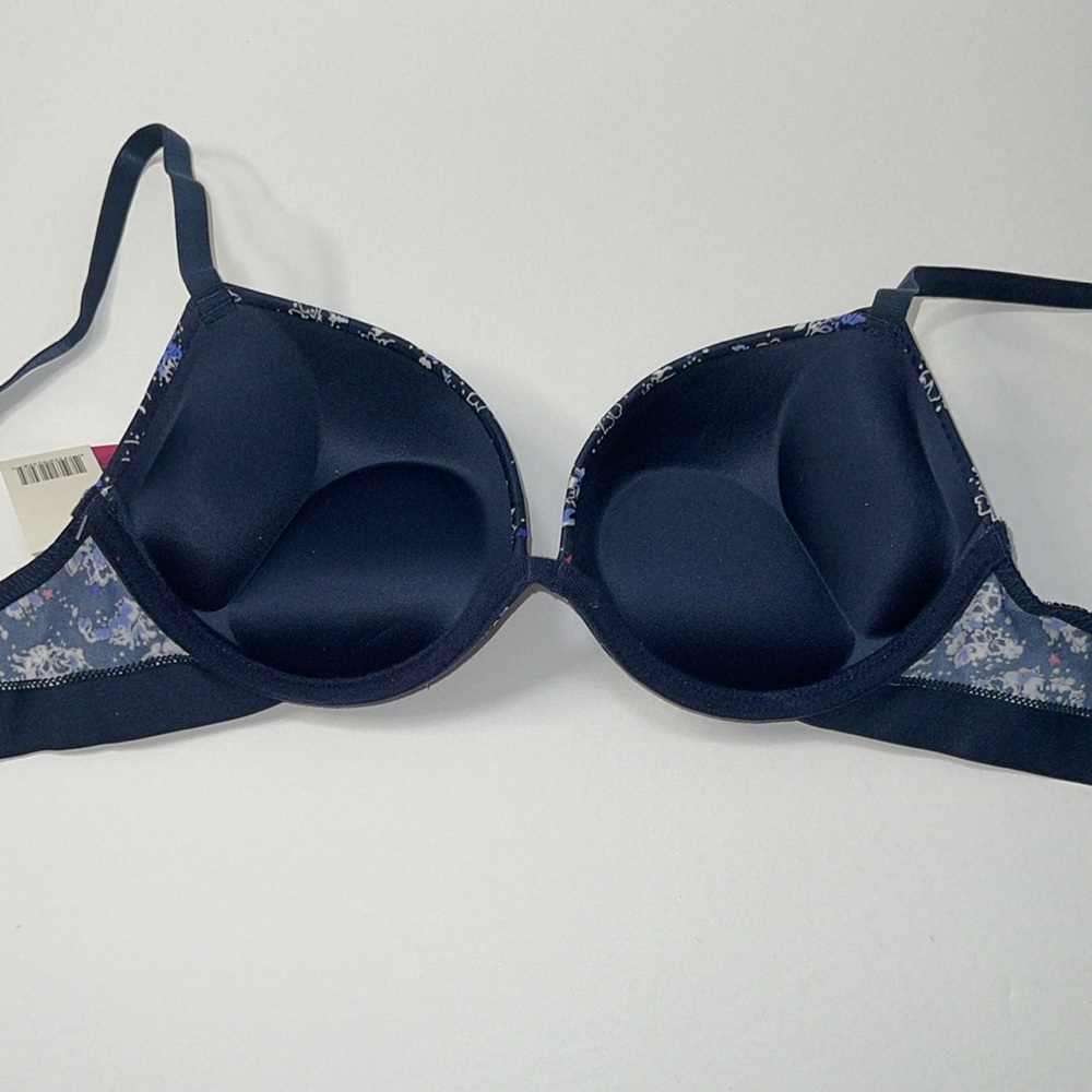 Super Push Up Extreme Padded Maximum Lift Add 2 Cup Size Bombshell Bra. NWT